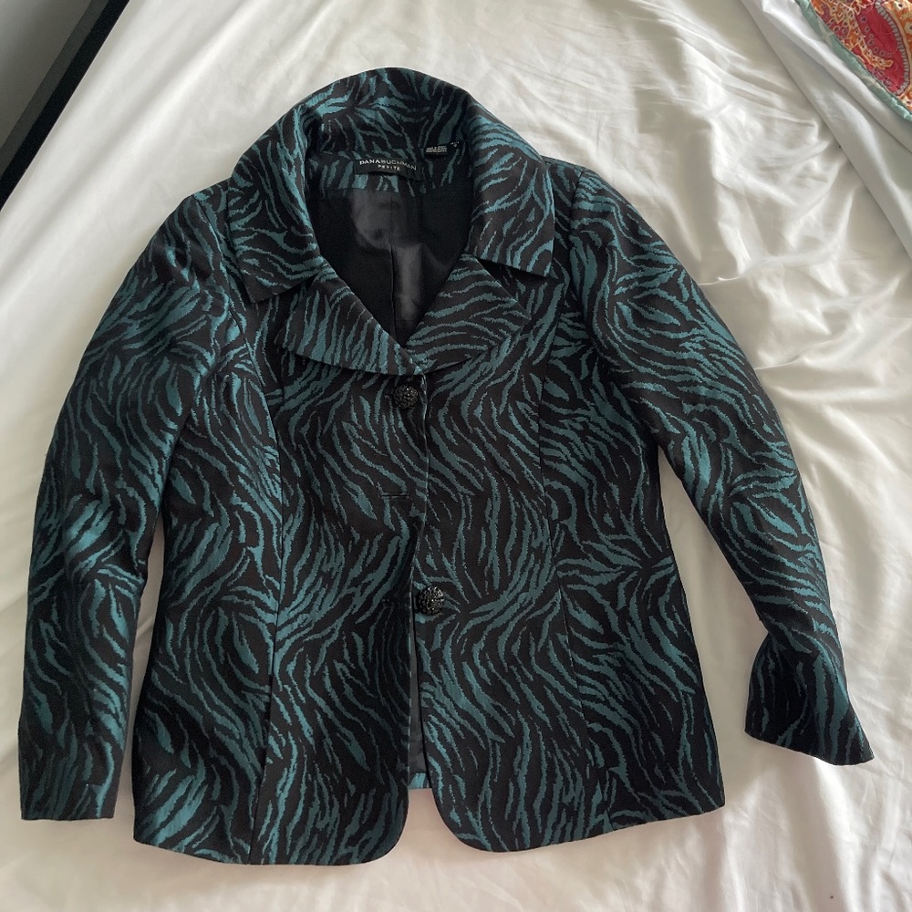 Dana Buchman Blazer Size 12 petite